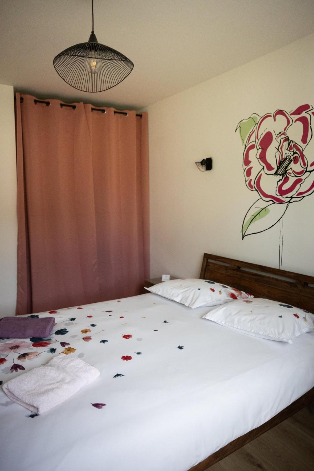 Aux Coquelicots Sauvages Hotel Pont-Saint-Martin ภายนอก รูปภาพ