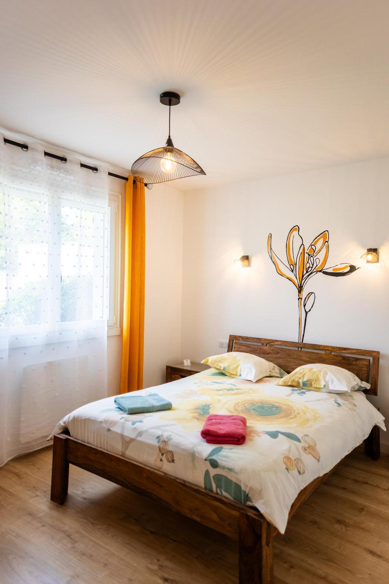 Aux Coquelicots Sauvages Hotel Pont-Saint-Martin ภายนอก รูปภาพ